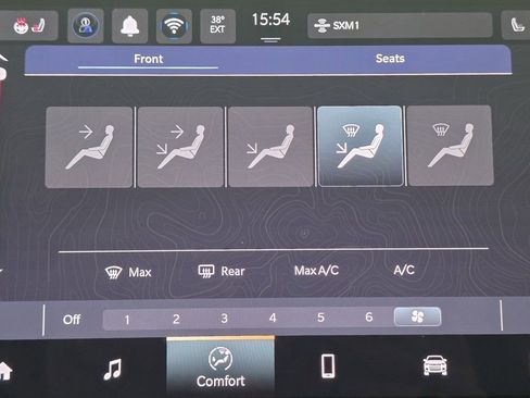 New 2026 Jeep Compass Latitude image 32