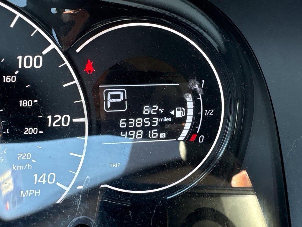 Used 2015 Nissan Versa Note SR FWD image 10