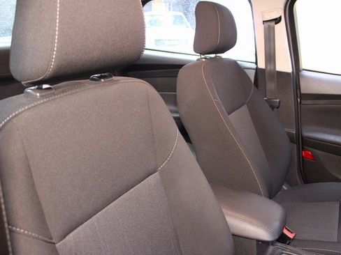 Used 2018 Ford Focus SE image 11