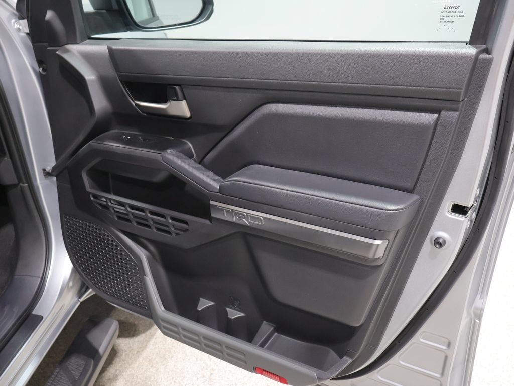 Used 2025 Toyota Tacoma TRD Off-Road AWD/4WD image 24
