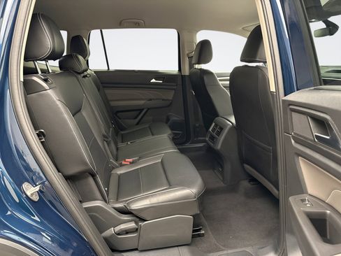 Used 2023 Volkswagen Atlas SE image 19