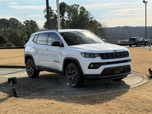 New 2026 Jeep Compass Latitude image 9