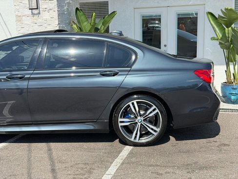 Used 2017 BMW 740i RWD image 9