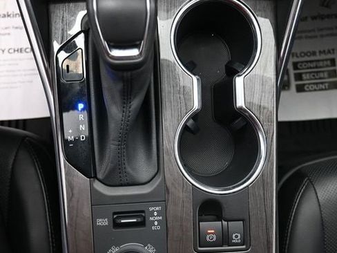 Used 2021 Toyota Highlander Platinum image 30