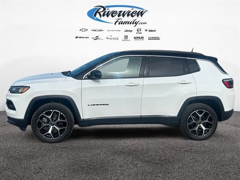 Used 2025 Jeep Compass Limited w/ Sun & Sound Group AWD/4WD image 2