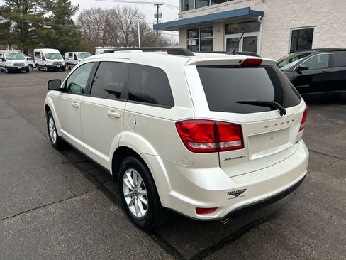 Used 2017 Dodge Journey SXT w/ Comfort/Convenience Group image 5