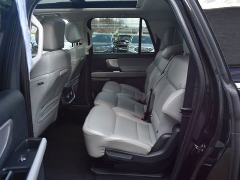 Used 2025 Ford Expedition Max Active image 38