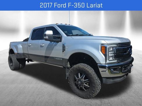 Used 2017 Ford F350 Lariat w/ Lariat Ultimate Package image 2