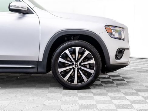 Used 2022 Mercedes-Benz GLB 250 4MATIC image 34