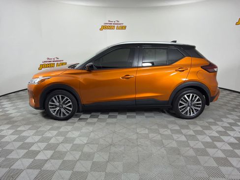 Certified 2023 Nissan Kicks SV w/ Interior Electronics Package FWD image 2