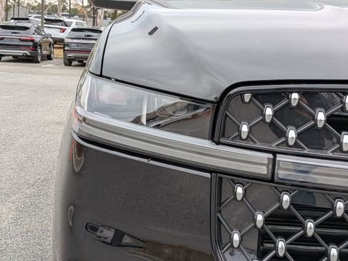 New 2026 Lincoln Navigator L Black Label AWD/4WD image 10