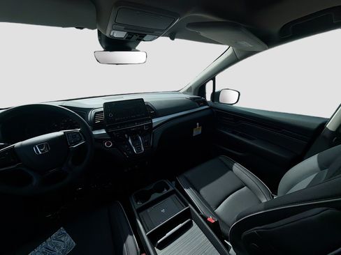 New 2026 Honda Odyssey Touring image 19