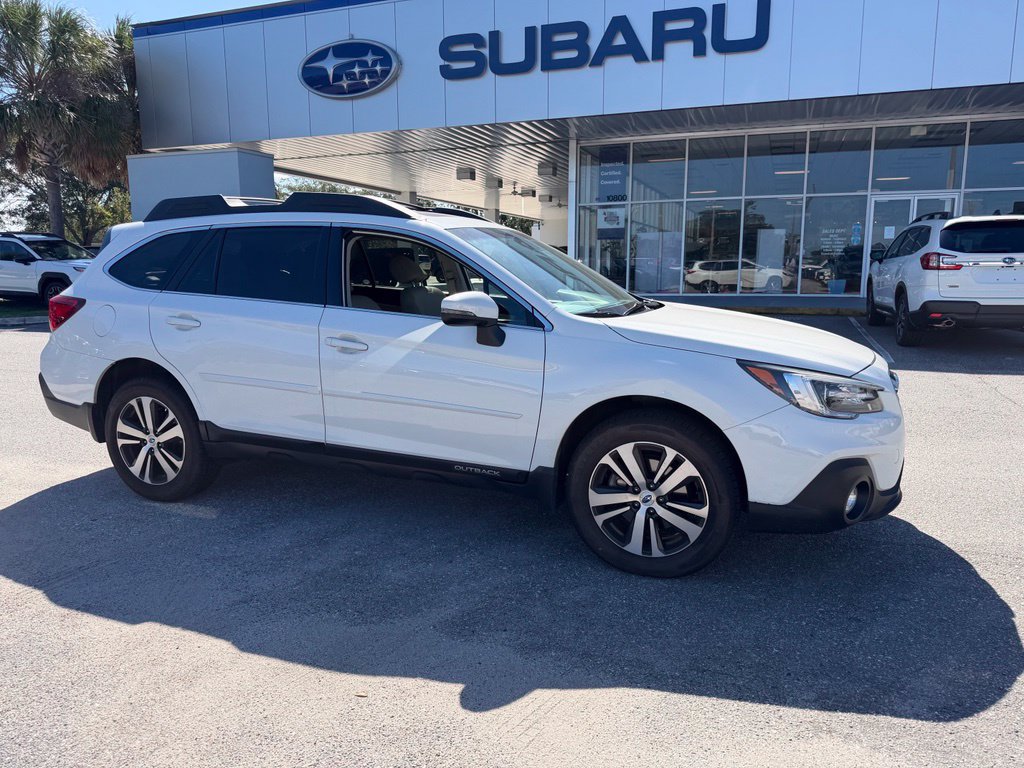 Used 2018 Subaru Outback 3.6R Limited AWD/4WD image 1