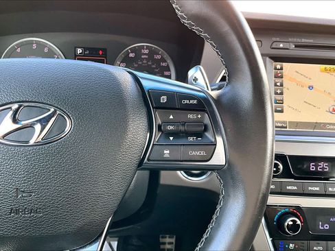 Used 2017 Hyundai Sonata Limited 2.0T FWD image 25