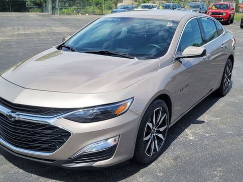 Used 2024 Chevrolet Malibu RS FWD image 3