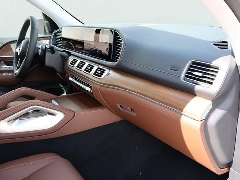 Certified 2025 Mercedes-Benz GLE 350 4MATIC image 12