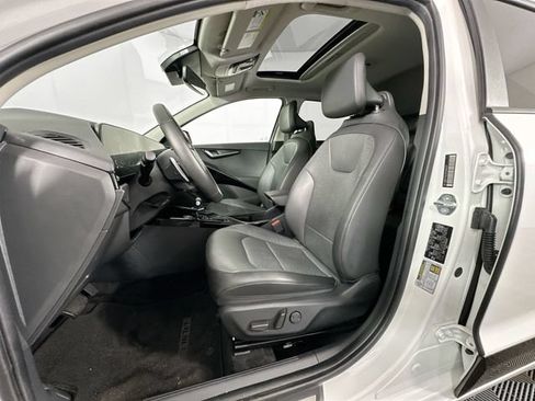 Used 2023 Kia Niro FWD image 4