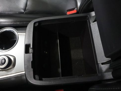 Used 2017 Nissan Pathfinder SL AWD/4WD image 31