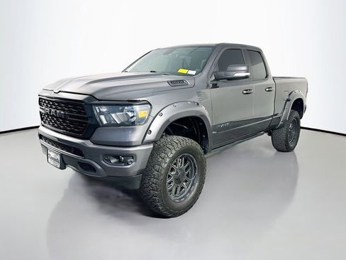 Used 2022 RAM 1500 Big Horn w/ Night Edition AWD/4WD image 3