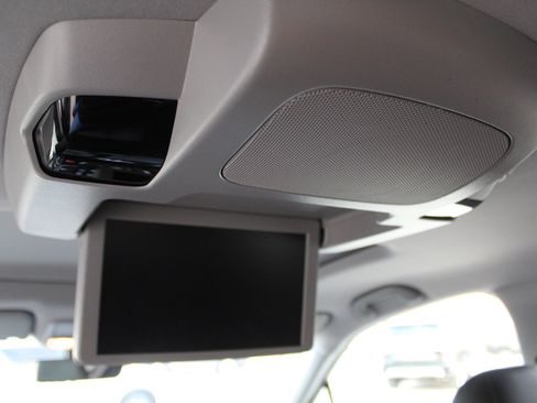 Used 2021 Honda Pilot Touring image 28