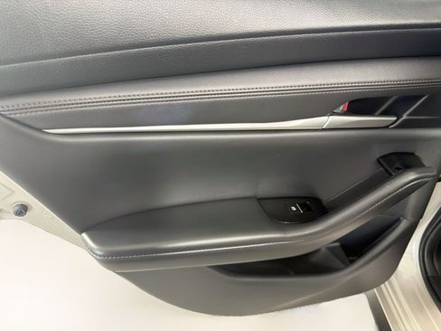 Used 2024 MAZDA MAZDA3 s FWD image 24