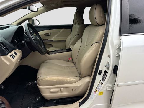 Used 2014 Toyota Venza Limited w/ Tow Prep Package FWD image 22