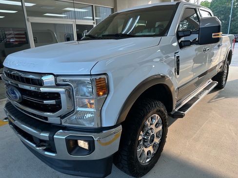 Used 2022 Ford F250 Lariat w/ Chrome Package AWD/4WD image 3