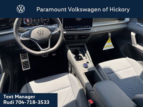 New 2026 Volkswagen Tiguan SE R-Line AWD/4WD image 17