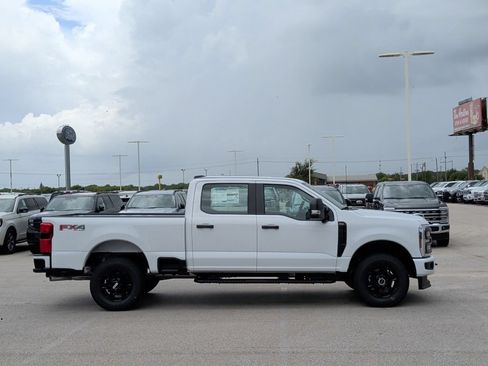 New 2026 Ford F250 XL w/ STX Appearance Package AWD/4WD image 9