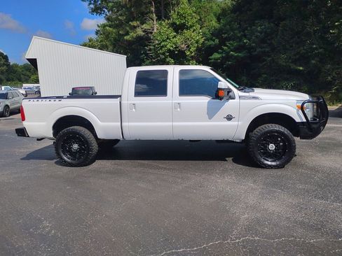 Used 2015 Ford F250 Platinum w/ FX4 Off-Road Package image 2