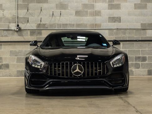 Used 2019 Mercedes-Benz AMG GT Coupe image 2