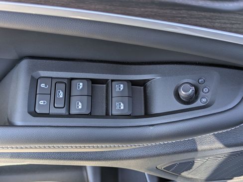 New 2026 Jeep Grand Cherokee Altitude AWD/4WD image 20
