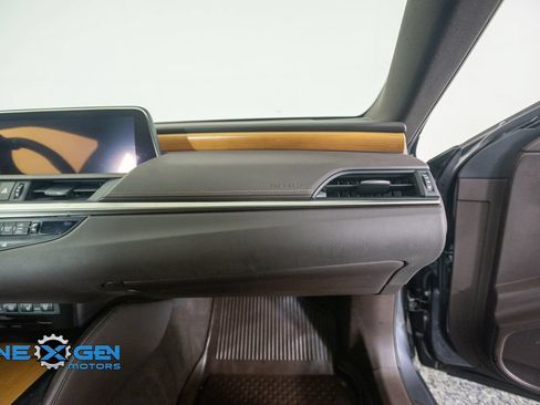 Used 2019 Lexus ES 350 w/ Accessory Package FWD image 42
