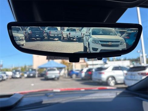 New 2025 Chevrolet Equinox EV RS image 29