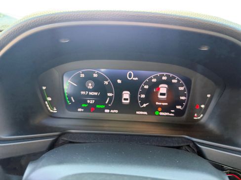Used 2025 Honda Accord Sport image 11