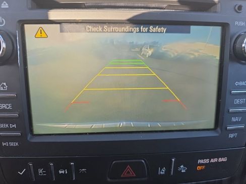 Used 2014 Chevrolet Traverse LTZ image 33