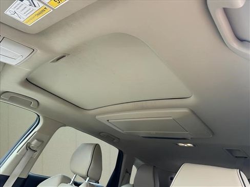Used 2019 Acura MDX w/ Advance & Entertainment Pkg AWD/4WD image 17
