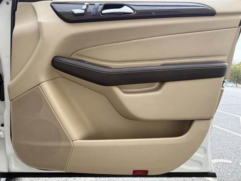 Used 2016 Mercedes-Benz GLE 350 image 44