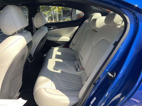 Certified 2025 Genesis G70 3.3T Advanced image 13