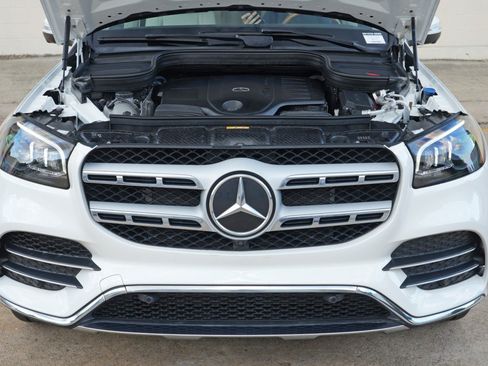 Used 2023 Mercedes-Benz GLS 450 4MATIC image 8