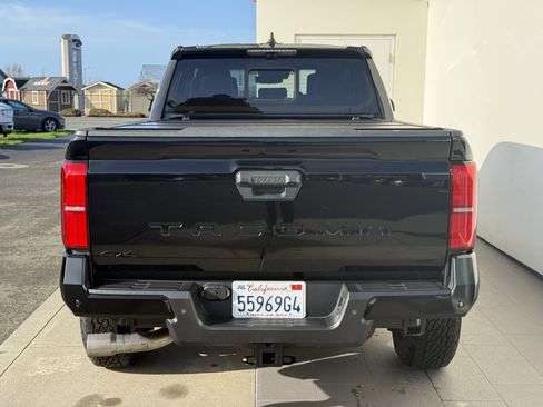 Used 2024 Toyota Tacoma TRD Off-Road w/ TRD Off Road Premium Package image 6