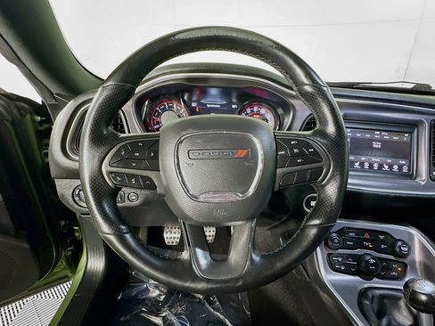 Used 2019 Dodge Challenger R/T RWD image 15