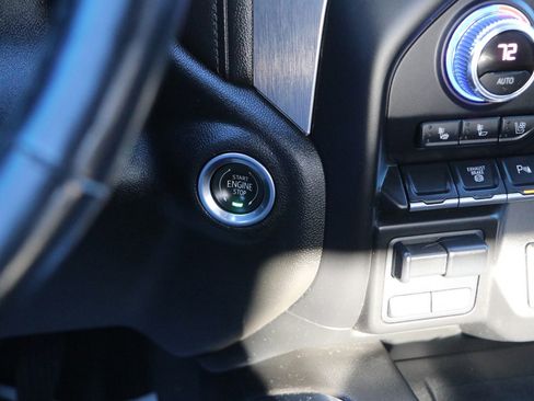 Used 2022 GMC Sierra 3500 SLT w/ SLT Premium Package image 25