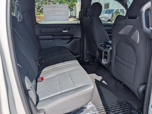 New 2026 RAM 1500 Express image 7