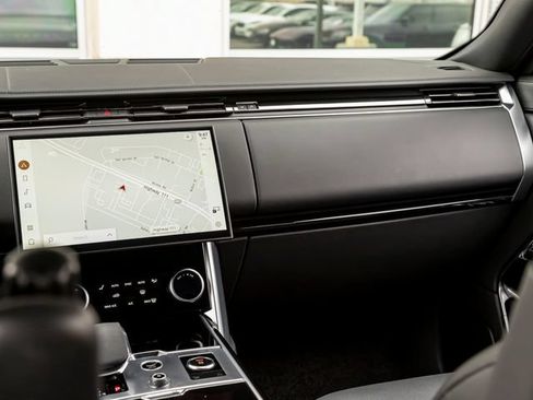 Certified 2023 Land Rover Range Rover Long Wheelbase SE AWD/4WD image 27