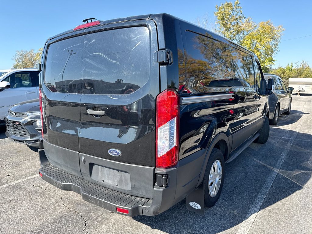Used 2019 Ford Transit 150 130 Low Roof w/ Exterior Upgrade Package RWD image 4