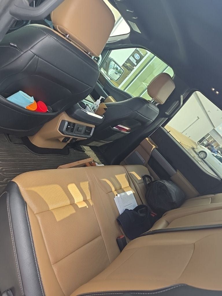 Used 2022 Ford F150 Lariat AWD/4WD image 7
