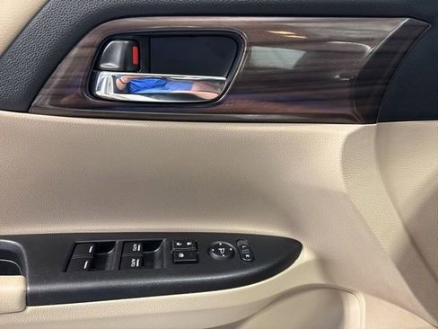 Used 2016 Honda Accord EX image 21