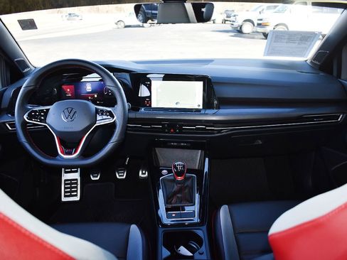 Used 2024 Volkswagen GTI SE image 4