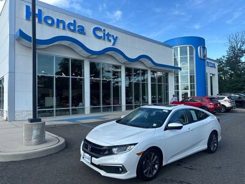 Used 2020 Honda Civic EX image 2